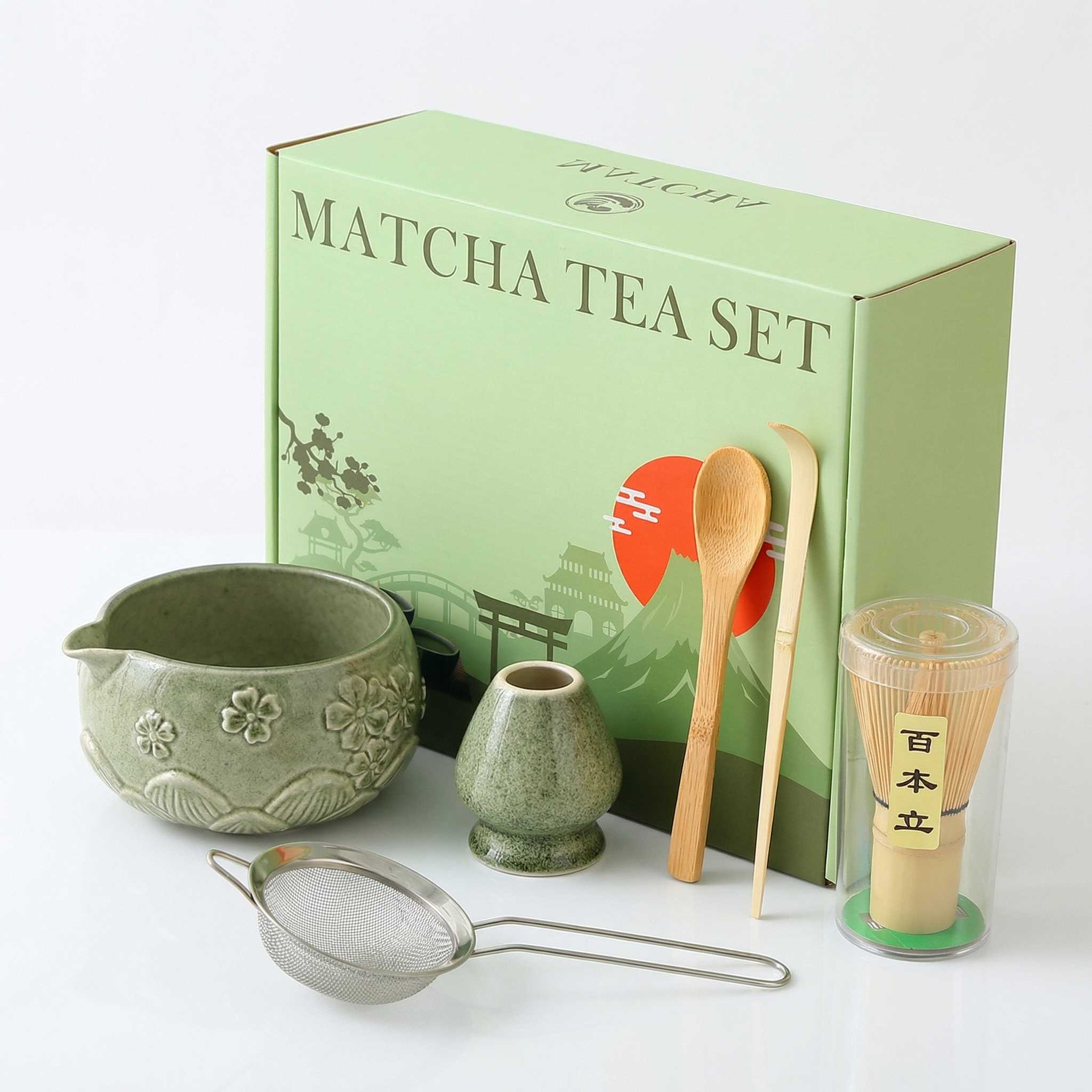 Coffret matcha fleurs de cerisier coloris vert sauge avec boite chasen chashaku et passoire