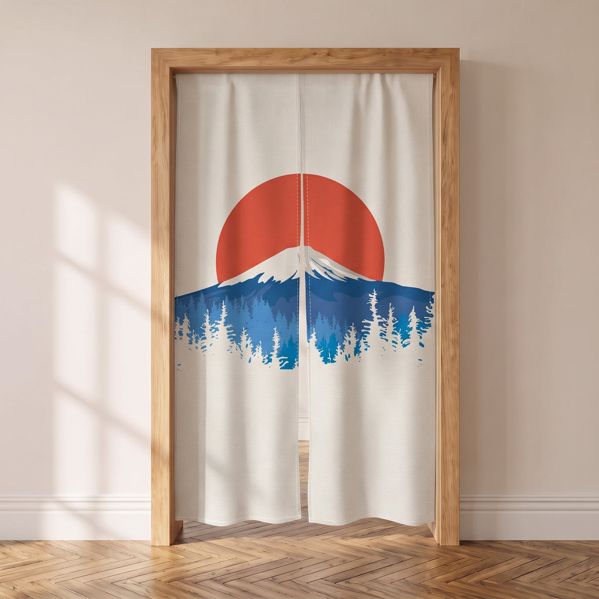 Noren japonais au mont Fuji devant un soleil rouge et une forêt de sapins bleus, suspendu dans une porte intérieure