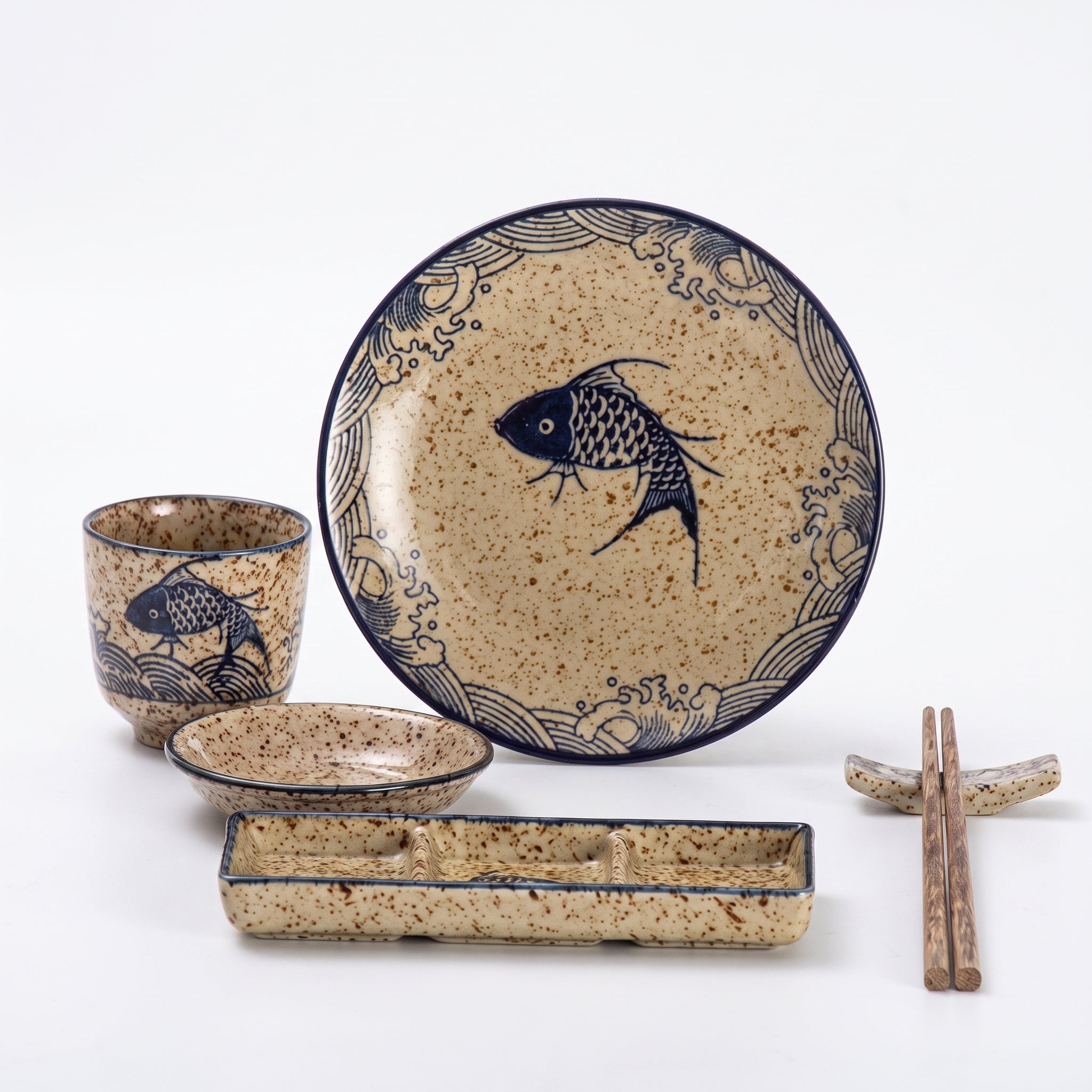 Service 5 pièces céramique motif carpe koï : assiette, tasse, coupelles, baguettes