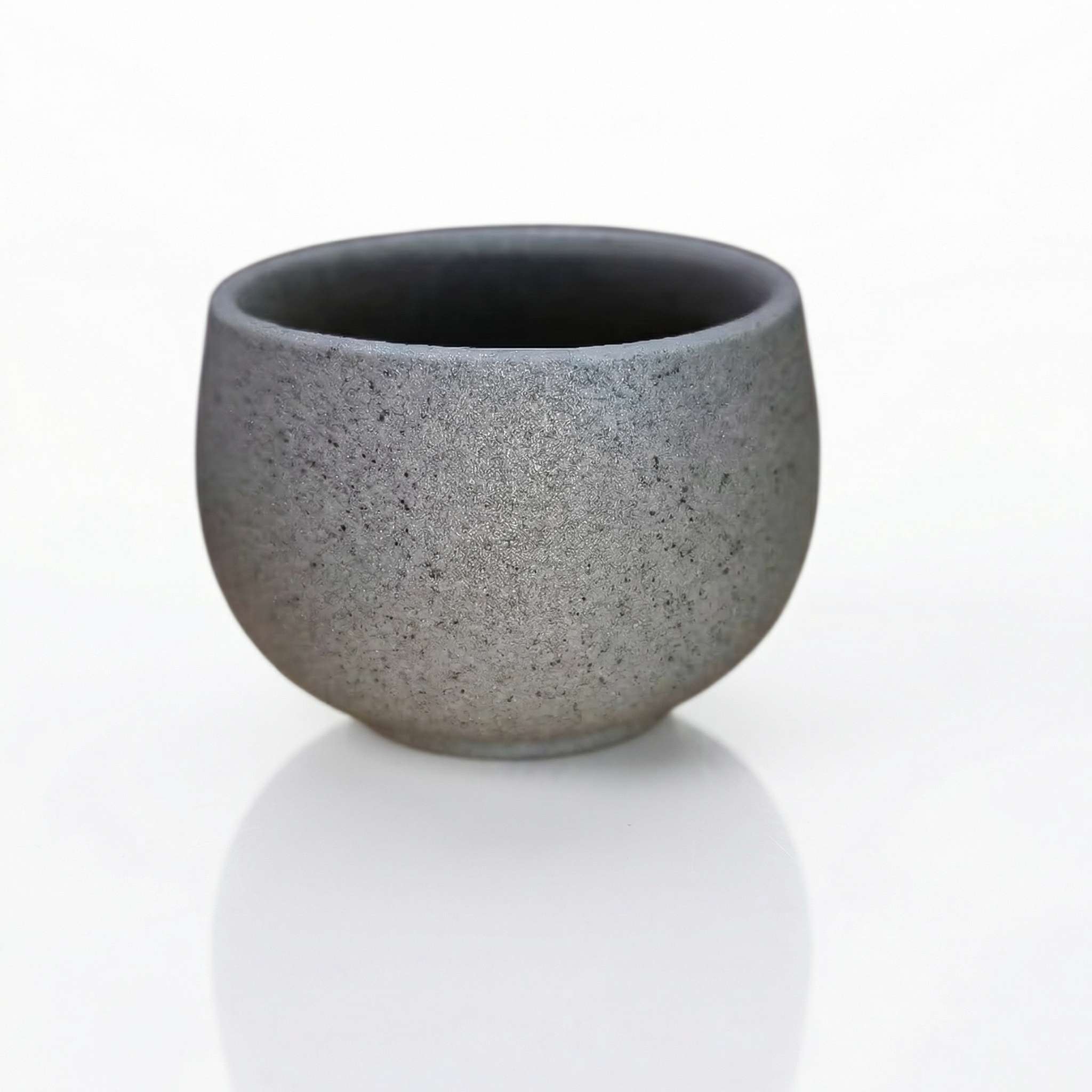 Tasse thé japonaise grès gris pierre mat texturé