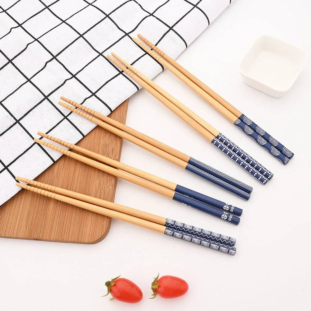 Set de cinq paires de baguettes japonaises en bambou à motifs, vue 5