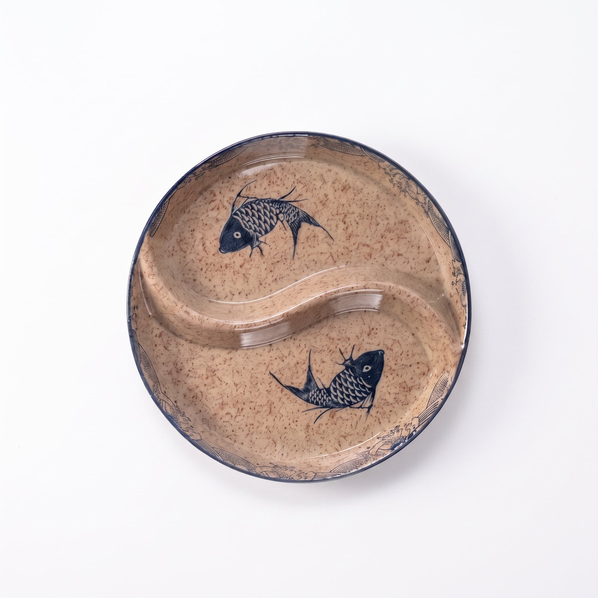 Assiette japonaise à compartiments motif carpes bleues, vue de dessus