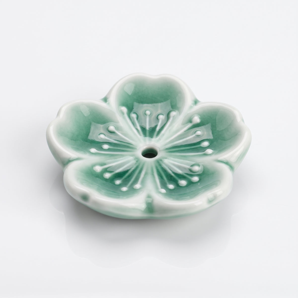 Porte-encens japonais sakura vert en céramique émaillée, fleur de cerisier à cinq pétales